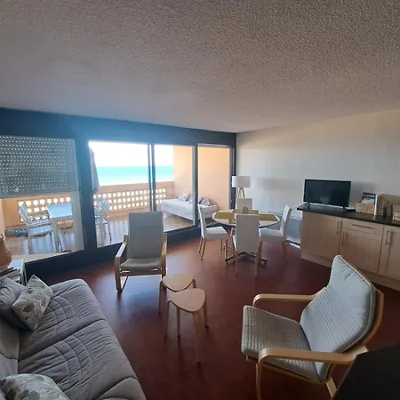 Face A La Appartement *