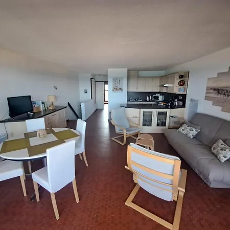 Appartement Face A La *